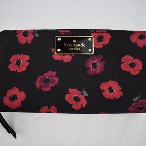 Kate Spade Wilson Road Floral Alyse Nylon Wallet in Poppy Floral